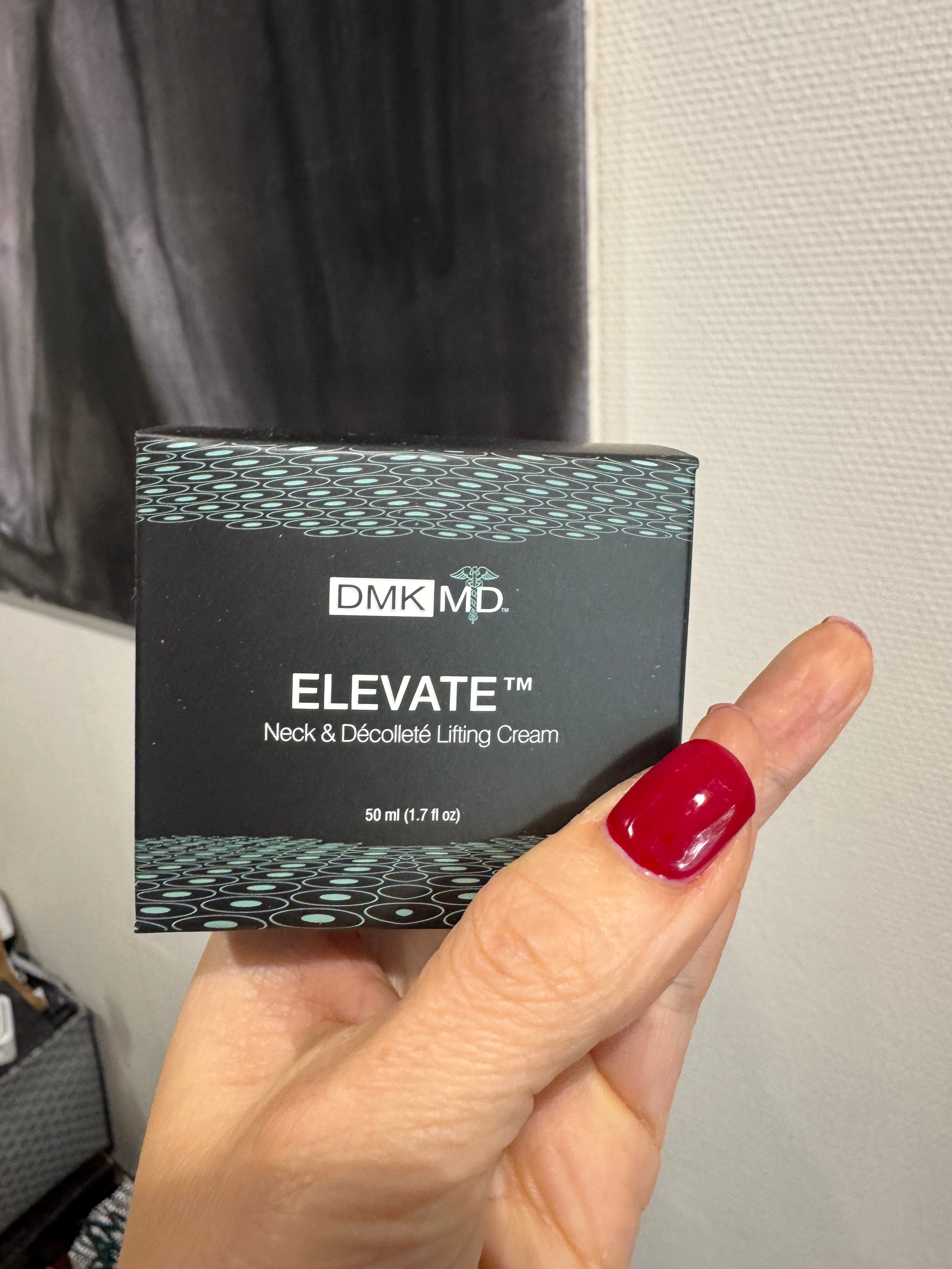 DMK Elevate neck Crème