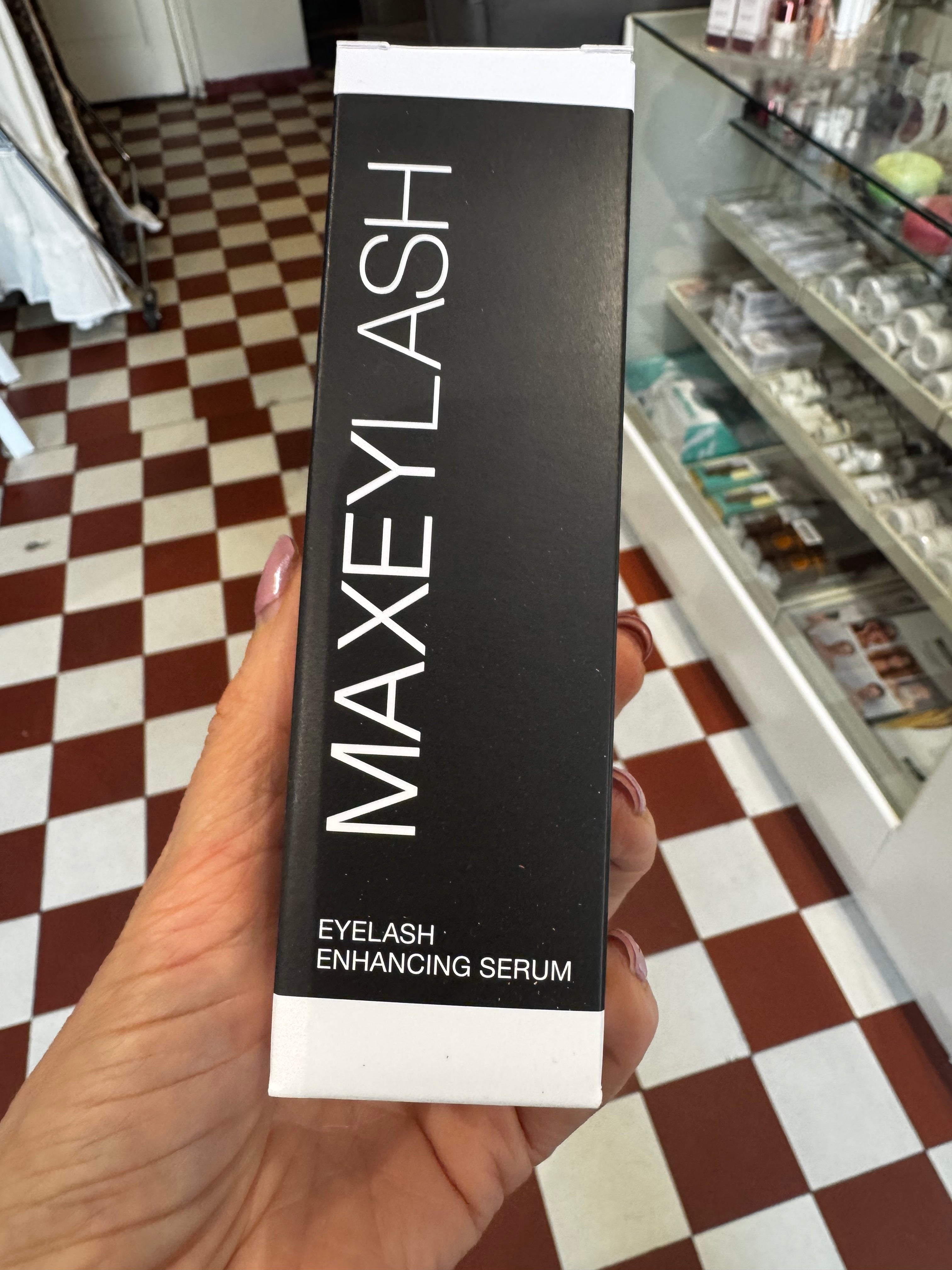 Maxeylash- ripsi ja kulmakarvaseerumi